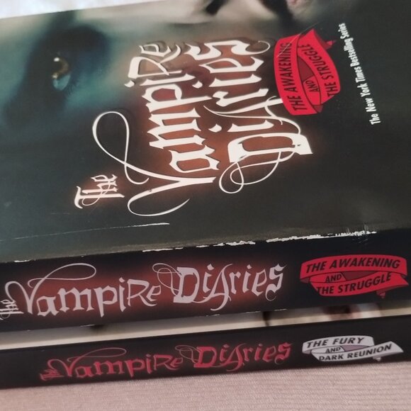 L.J. Smith - The Vampire Diaries - Two Book Set - Picture 4 of 5